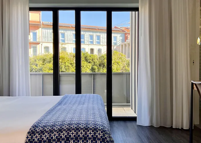 Jardim Da Batalha Boutique By Shiadu