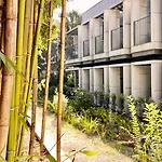 Jardim Da Batalha Boutique By Shiadu 3*