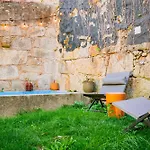 Jardim Da Batalha Boutique By Shiadu מלון